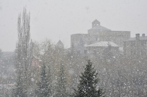 Nevant a la Seu a tot drap a les 12:49