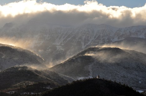 Grills de neu des de la Seu.